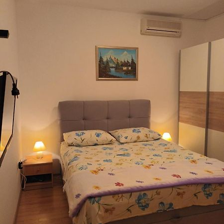 Studio Apartments Marica Brodarica  Ngoại thất bức ảnh